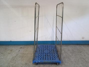 Transportwagen - B73 x D82 x H153 cm