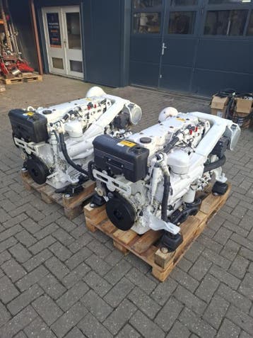 Iveco N60-ENT M37 (F4AE) 265Pk scheepsmotor, Watersport en Boten, Ophalen of Verzenden, Nieuw