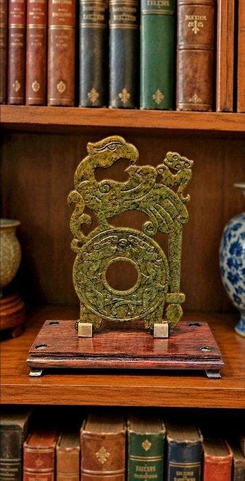 sculptuur, Fraai gesneden Chinees archaïsch-stijl jade