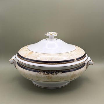 Wedgwood - Tureen - Wedgwood Cornucopia Vegetable Tureen