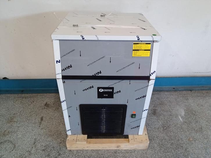 Iceinox ijsblokjesmachine ICE90 - B61 x D60 x H82 cm - 85, Witgoed en Apparatuur, Koelkasten en IJskasten, Gebruikt