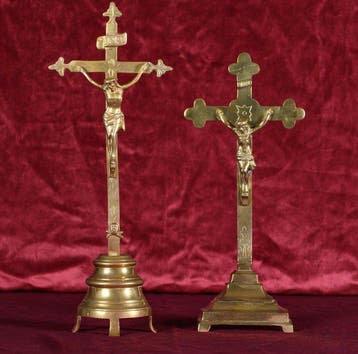 Kruis - Messing - 1920-1930 - Twee antieke messing