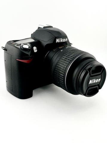 Nikon D70 + AF-S DX NIKKOR 18-55mm f/3.5-5.6G VR Digitale, Nieuw