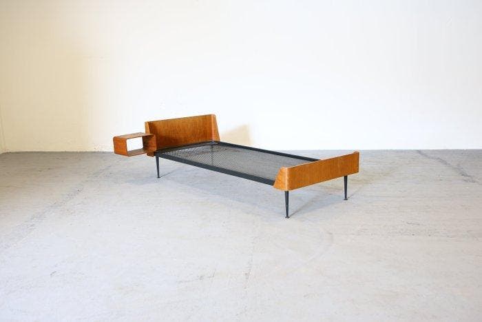 Auping - Friso Kramer - Slaapbank - Euroika Series daybed -, Antiek en Kunst, Antiek | Meubels | Stoelen en Banken