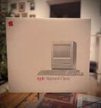 Apple MACINTOSH CLASSIC with a rare manufacturing defect -, Spelcomputers en Games, Nieuw