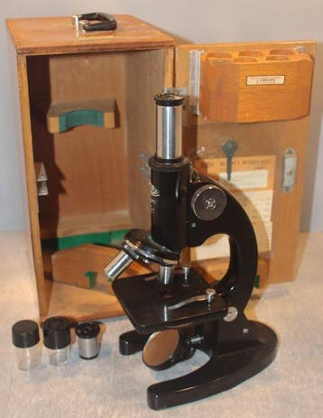 Monocular compound microscope - 1960-1970 - Japan - Olympus