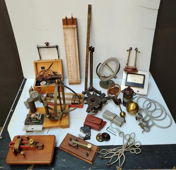 Meetinstrumenten - IJzer, Plastic, Hout, Aluminium, Messing, Antiek en Kunst