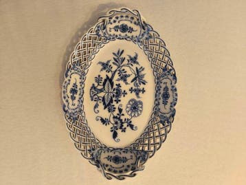 Meissen - Schotel - Porselein - doorbraakschotel, Antiek en Kunst