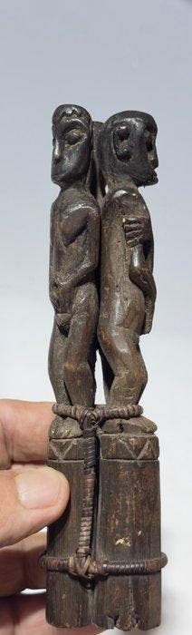 Bundel tvree-amuletten (origineel) - Borneo - Indonesië