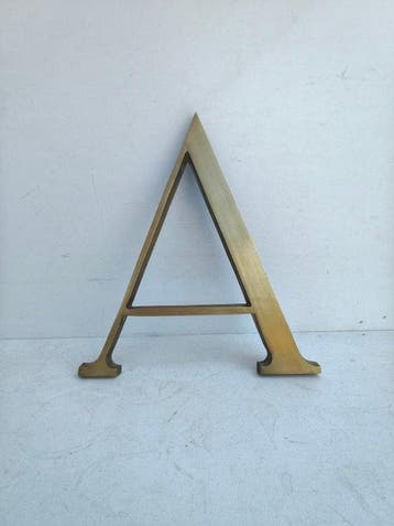 LETTER A - Reclamebord - Verguld messing