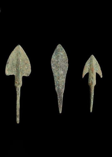 Bronstijd Brons Arrowhead Group (3) (Zonder minimumprijs)