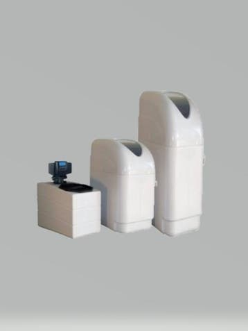 Waterontharder Pentair 16L Monoblock 5-6 pers inc RVS bypass, Ophalen of Verzenden, Nieuw, Waterontharder met zout