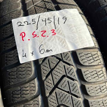 2 x Pirelli 225-45-19 Winterbanden 6mm, 19 inch, Gebruikt, Band(en), Personenwagen