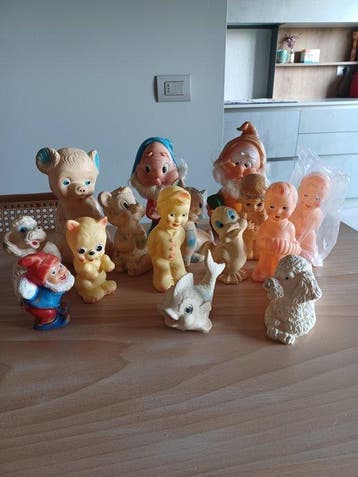 Collectie merkartikelen - Rubberen speelgoed / piepend