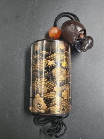 Inro, Edo-periode - hout, lak, goud, zwart - Japan - Late