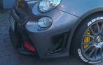 Fiat 500 595 Abarth carbon voorbumper luchtinlaat canard, Auto diversen, Tuning en Styling, Verzenden