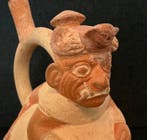 Moche-figuur van Ai Apaec, de belangrijkste godheid met