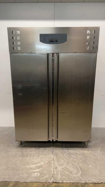 RVS Combisteel Dubbeldeurs Koelkast 1400 liter 230V 134 x 81, Zakelijke goederen, Ophalen of Verzenden, Gebruikt