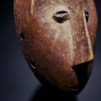 Zeldzame antropomorfe masker - Lukwakongo Lega - DR Congo