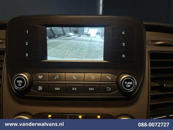 Ford Transit | 2.0 TDCI 131pk L4H3 Euro6 Airco | Camera |, Gebruikt, Euro 6, Wit, Dealer onderhouden