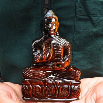 Beeld, No Reserve - Big Golden Tiger Eye Carved Divine Lord