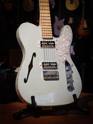 Fender Parallel Universe Volume II Tele® Mágico Pre-Owned, Ophalen of Verzenden, Gebruikt, Semi-solid body, Fender