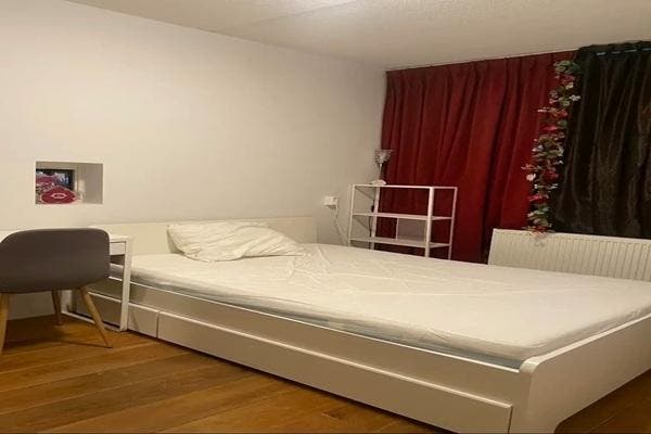 Kamer Fleerde in Amsterdam, Huizen en Kamers, Kamers te huur, 20 tot 35 m², Amsterdam