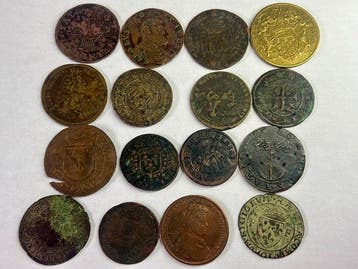 Frankrijk, Verenigd Koninkrijk. Lot composé de 16 jetons