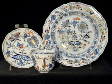 Meissen - Kop en schotel (3) - Porseleinfabriek Meissen -