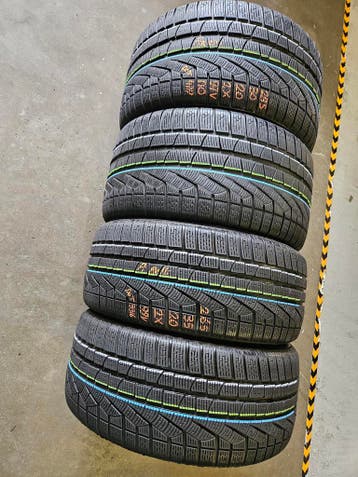 285/30/20-265/35/20 (NO) PIRELLI WINTERBANDEN 7MM PROFIEL, Ophalen, Gebruikt, 295 mm, Winterbanden