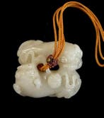 Hanger - Nefriet Jade - China - 20e eeuw