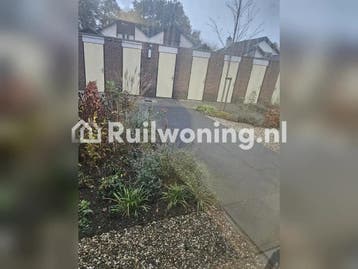 Eerbeek: Gezellige flat met 3 kamers
