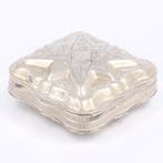 NO RESERVE - Wed. A. Pluut Jr. - Pepermuntdoos - .833 zilver, Antiek en Kunst