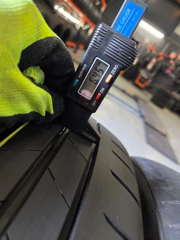 225/45/18 91W BRIDGESTONE ZOMERBANDEN 6,4MM PROFIEL 4X, Ophalen, 18 inch, Gebruikt, Band(en)