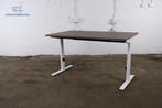 Bureau | Jong gebruikt | Wit T-poot frame | Logan eiken blad, Verzenden, Gebruikt
