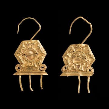 Oud-Romeins Goud Oorringen met Zonne-rozette – Zeldzaam