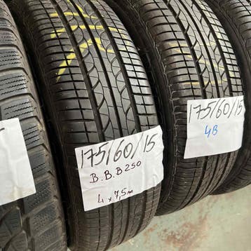 2 x Bridgestone B250 175-60-15 Zomerbanden 7,5mm, Gebruikt, 15 inch, 175 mm, Ophalen of Verzenden