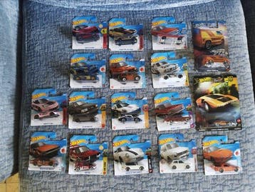 Hot Wheels, Mattel 1:64 - Modelauto (17) - FERRARI Ferrari, Nieuw