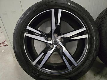 Volvo XC40 V90 CC EX30 CC winterbanden 19 inch velgen 5x108, Auto-onderdelen, 19 inch, Banden en Velgen, Nieuw, 235 mm