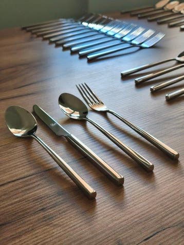 Broggi - Gualtiero Marchesi - Bestekset voor 12 personen