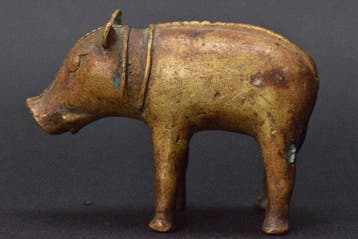 Panjurli bronzen zwijn - 7 cm - Brons - India - XVIIe /
