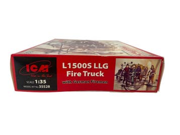 L1500S LLG Fire Truck with German Firemen, Hobby en Vrije tijd, Modelbouw | Auto's en Voertuigen, Verzenden, Nieuw