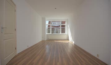 Te Huur 3 kamer Appartement Koopmans van Boekerenstraat In D, Huizen en Kamers, Den Haag, Den Haag, Direct bij eigenaar, Appartement