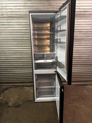 WEG=WEG: Samsung RB38C7B5BB1 Koelvriescombinatie Zwart, 200 liter of meer, Verzenden, Met aparte vriezer, 160 cm of meer