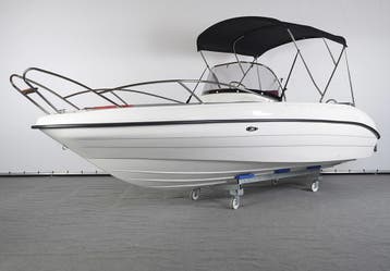 Rajo 560 Sundeck / Sport Consoleboot / Vrije motorkeuze!, Watersport en Boten, Speedboten, Nieuw, Ophalen of Verzenden, Buitenboordmotor