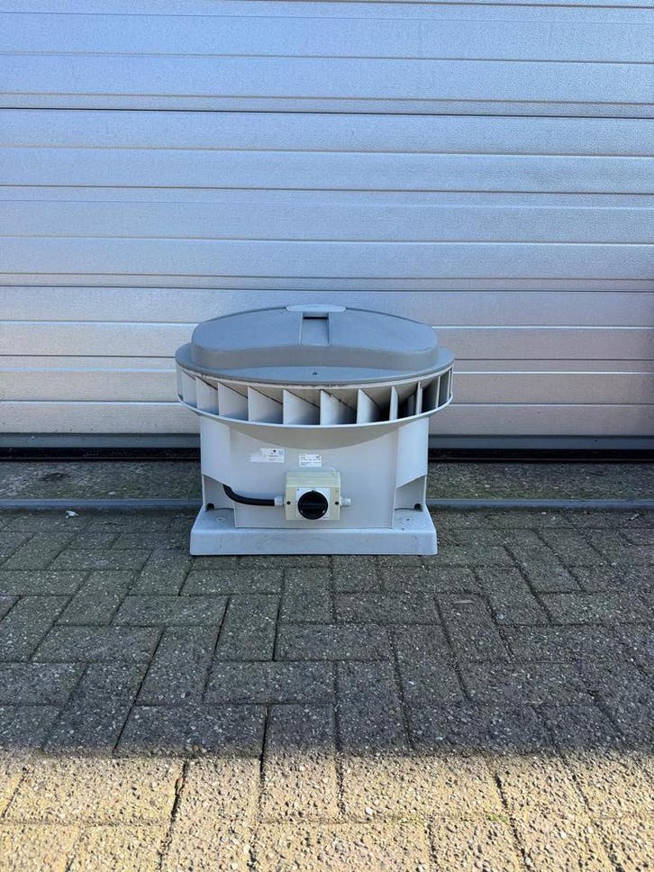 Zehnder MX210 + werkschakelaar dak ventilator, Doe-het-zelf en Verbouw, Ventilatie en Afzuiging, Zo goed als nieuw, Ventilator en Afzuiger