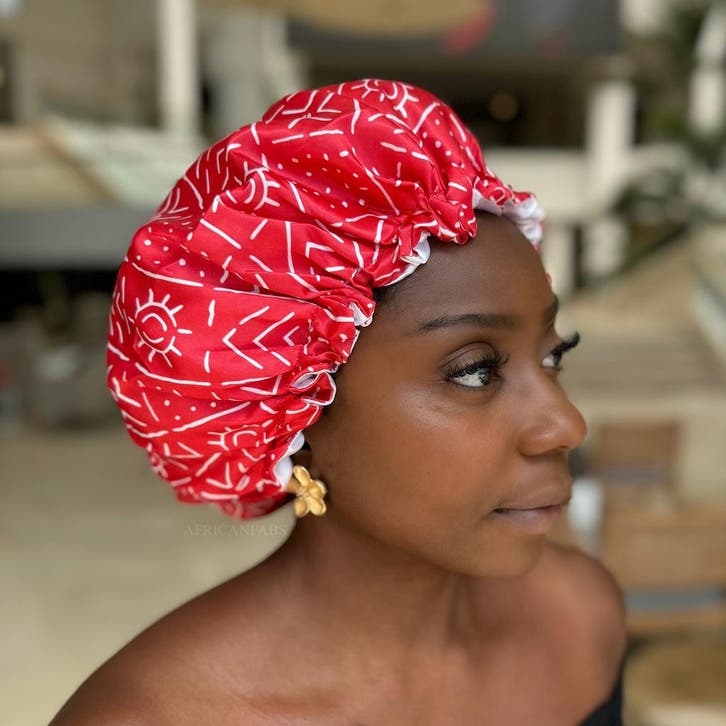 Rode mud / bogolan Satijnen Slaapmuts / Haar bonnet van Sati, Sieraden, Tassen en Uiterlijk, Uiterlijk | Haarverzorging, Nieuw