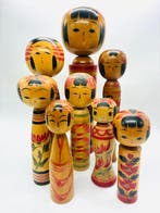 Japanse Kokeshi-popcollectie – 8 grote met de hand