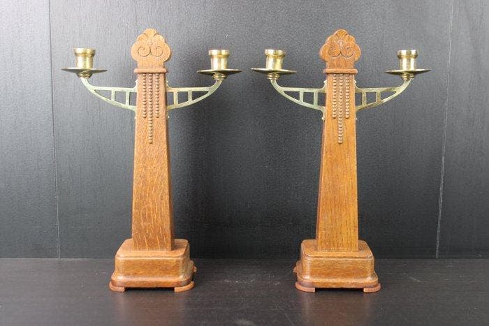 Kaarsenhouder Arts & Crafts messing eikenhouten paar, Antiek en Kunst, Kunst | Designobjecten