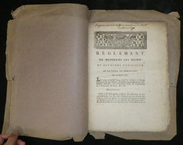 Document - Recueil de 9 pièces imprimées relatives à